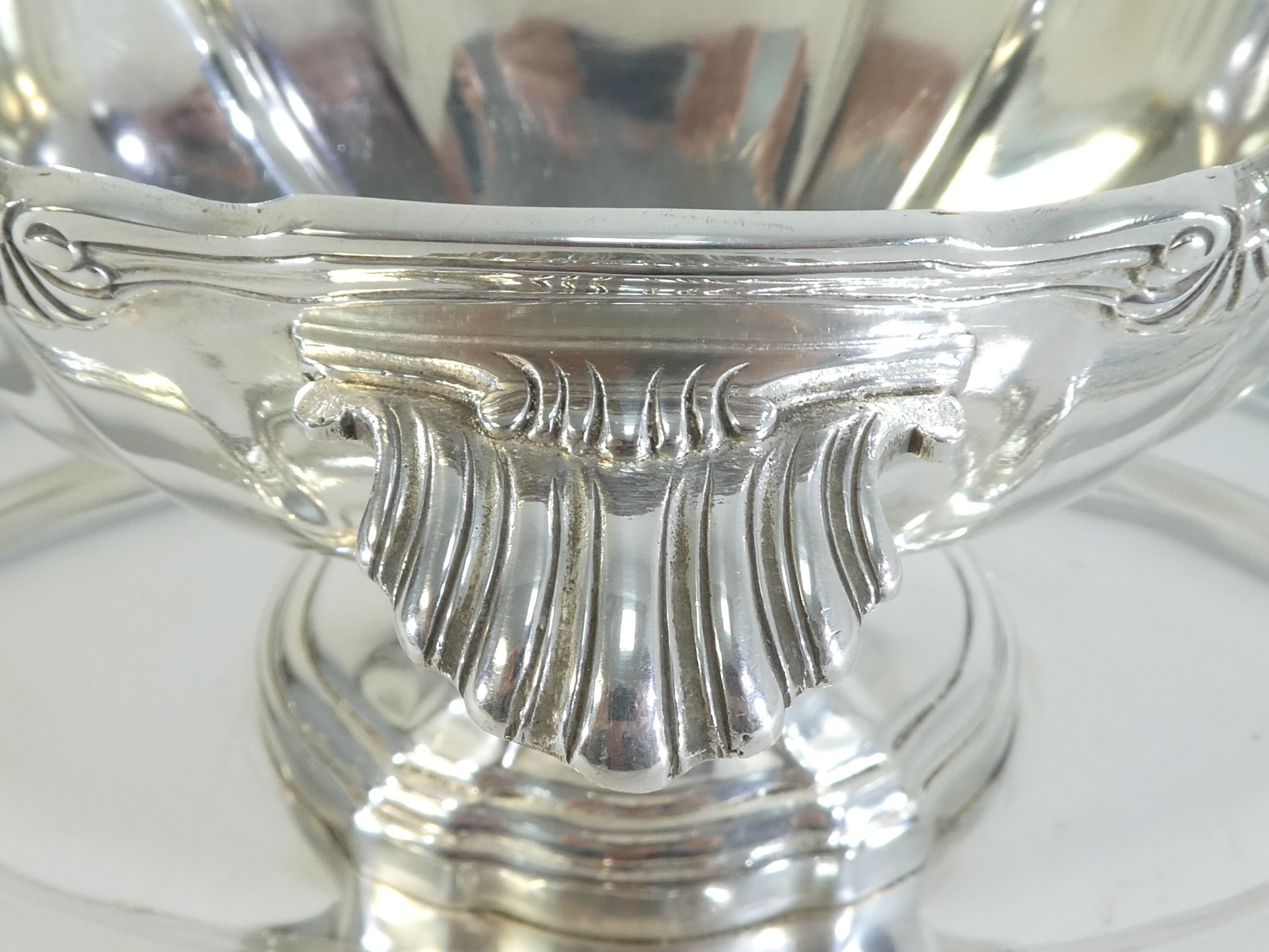 Victor Saglier gravy boat in silver metal