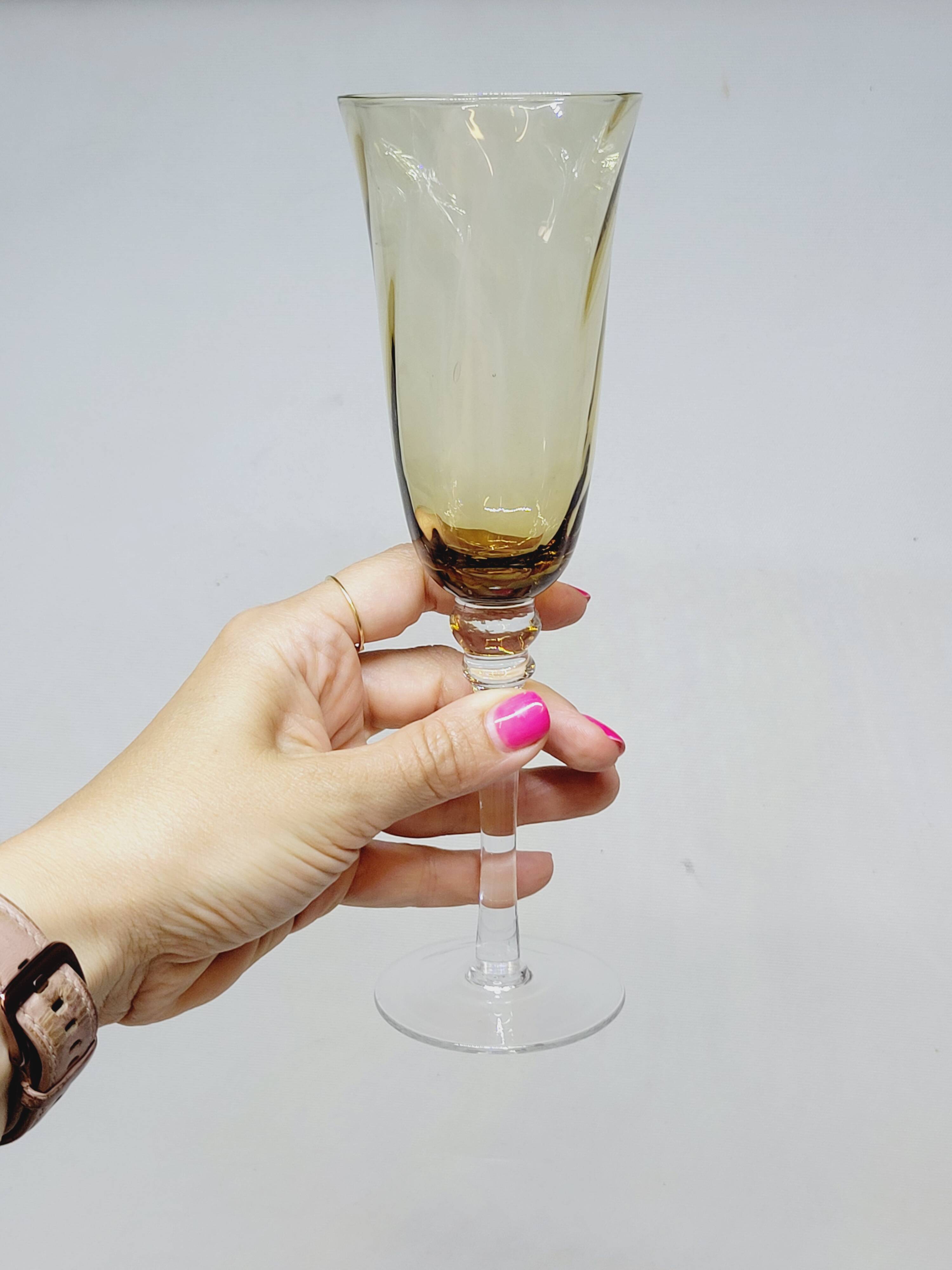 6 Champagne Flutes in Twisted Blown Glass 2 Colors Green and Amber