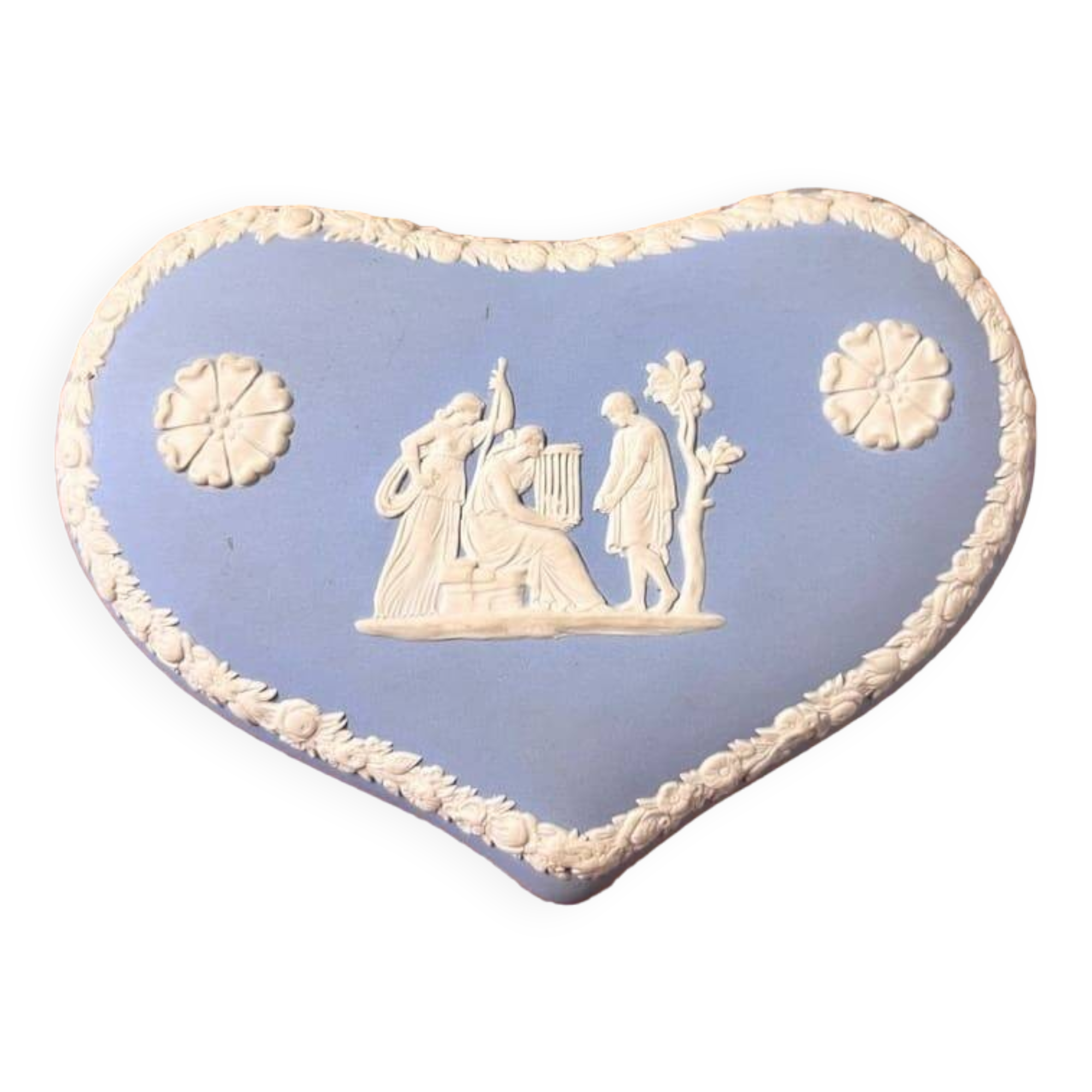 Heart box in Wedgwood