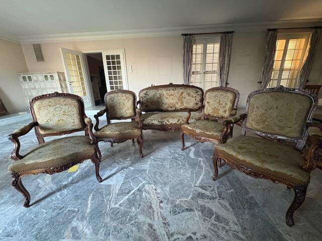 Sofa and 4 Louis XV style armchairs