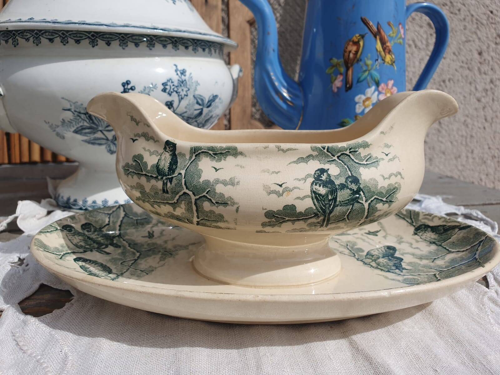 Snow gravy boat sarreguemines u& cie