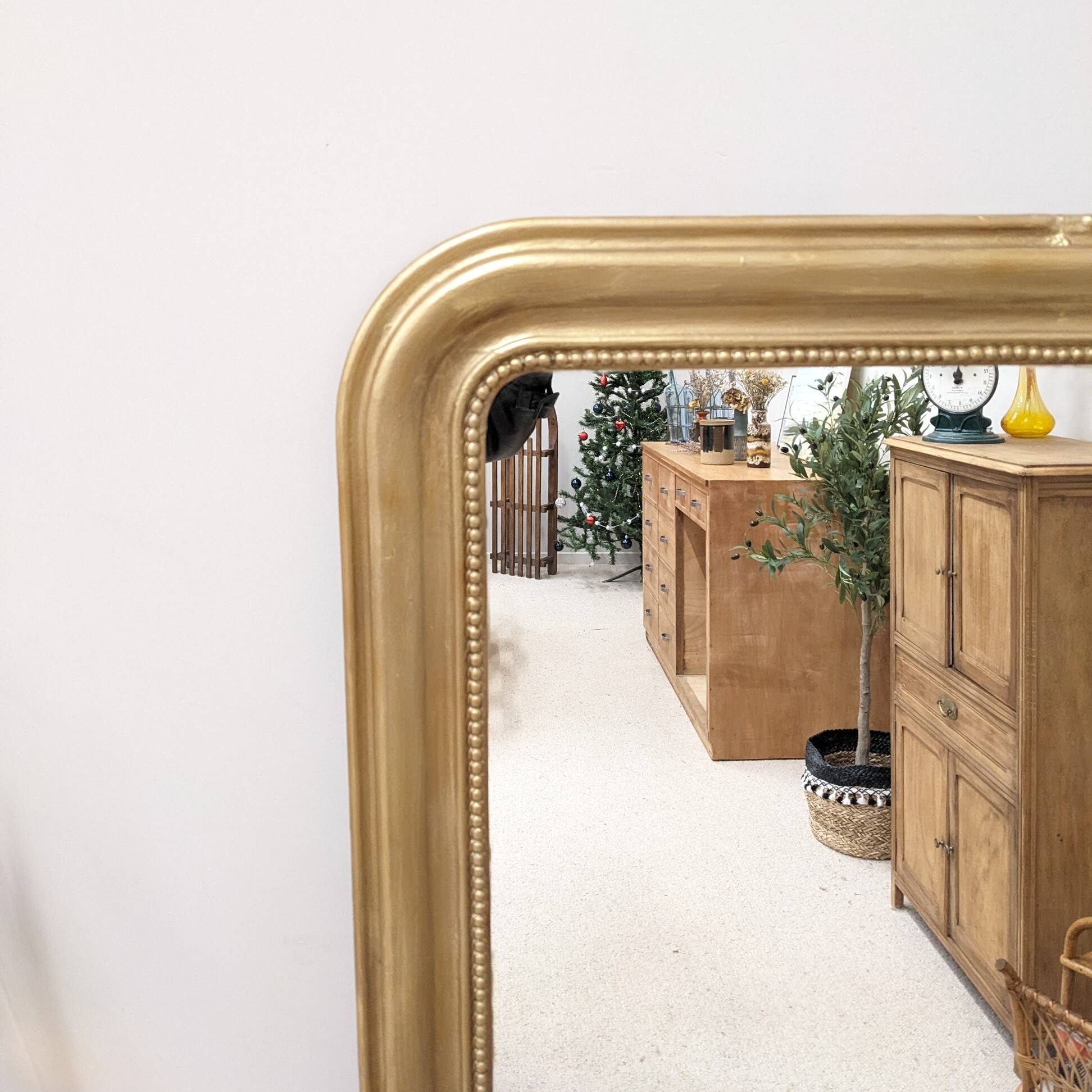 Beaded Smooth Mirror