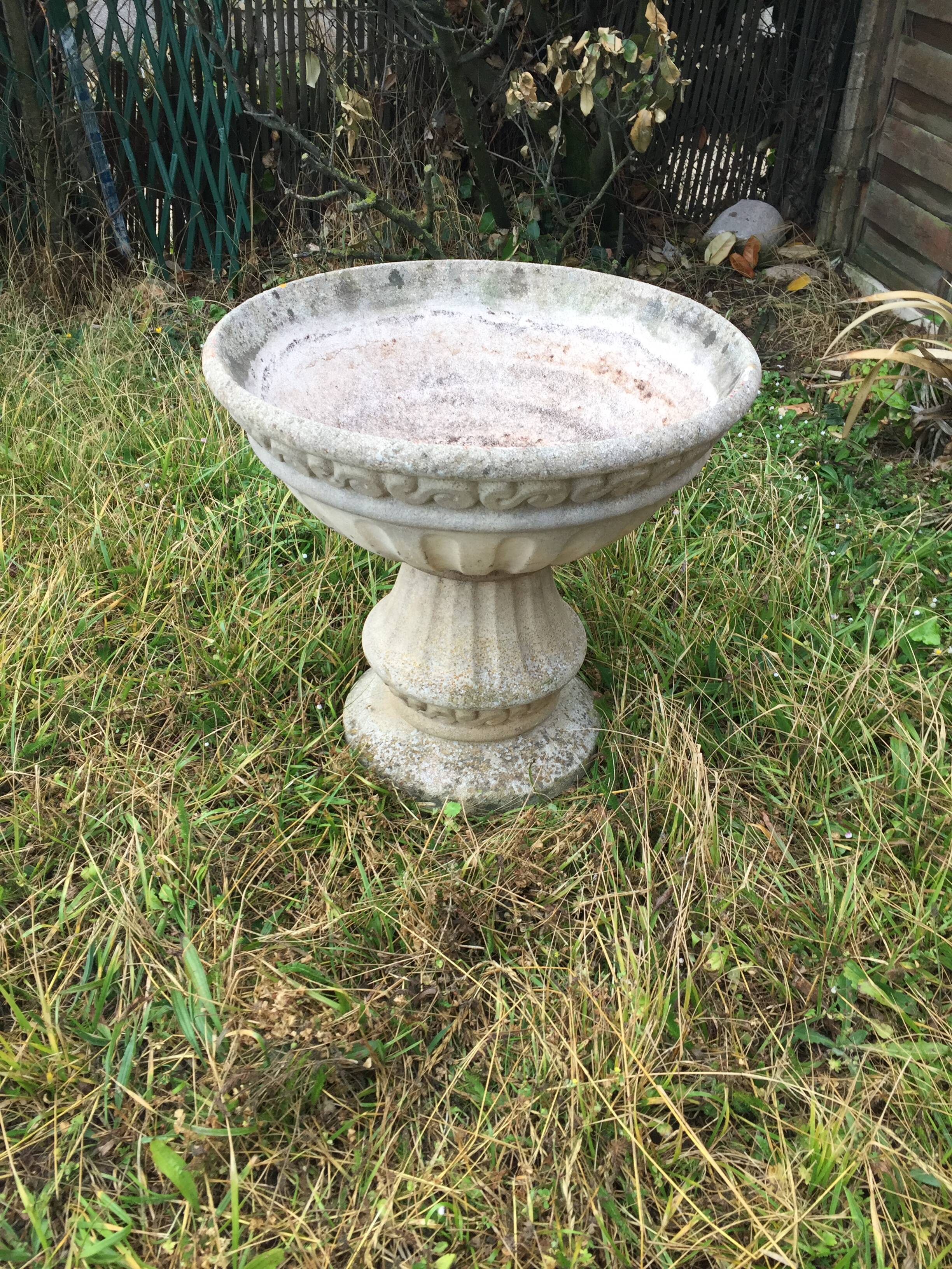Vase médicis en pierre reconstituée
