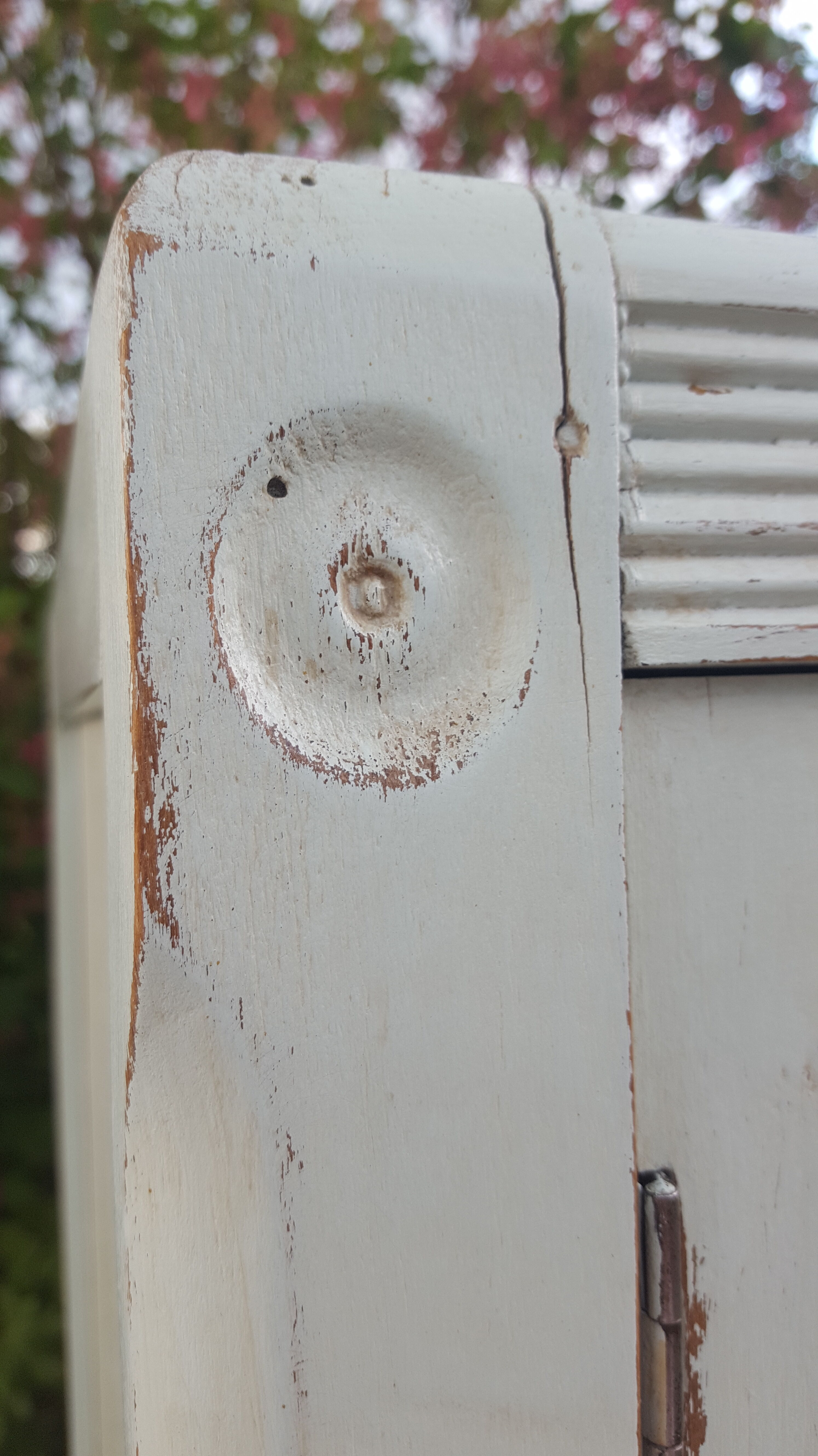 Mint-coloured parisian wardrobe