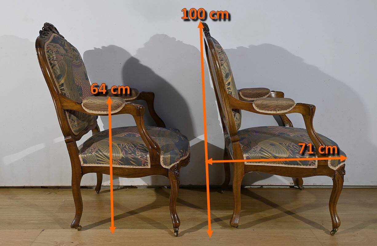 Louis XV style living room in walnut – 1920