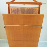 Valet de chambre en bois, signé Fratelli Reguitti, années 60, sur roulettes