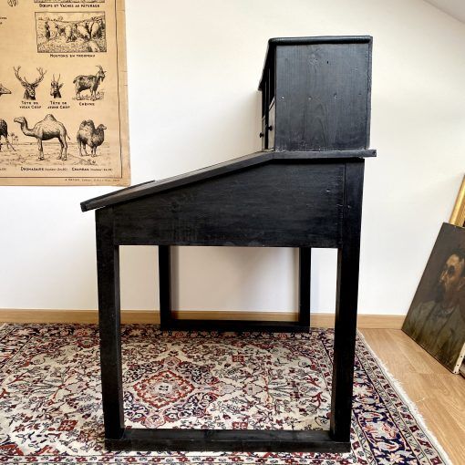 Stepped draftsman's office