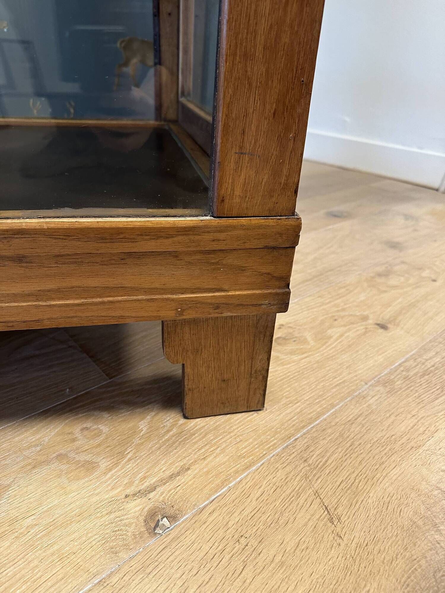 Art Deco Display cabinet