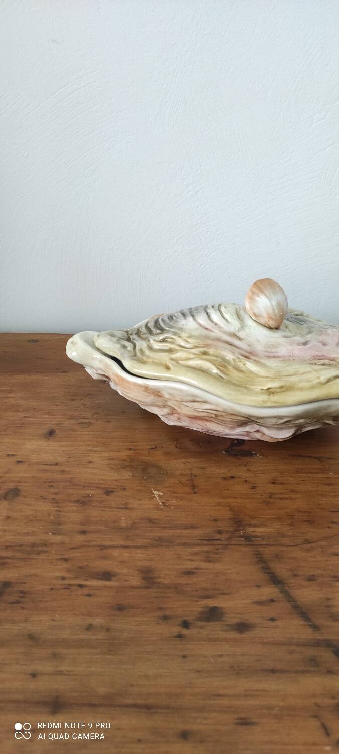 Oyster Barbotine Sauceboat