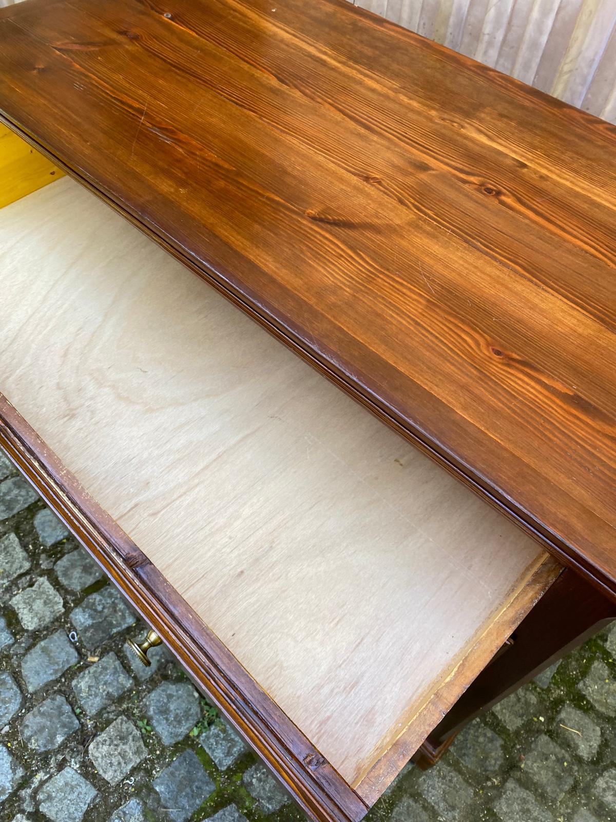 Louis Philippe vintage chest of drawers in solid wood from the 1950s.