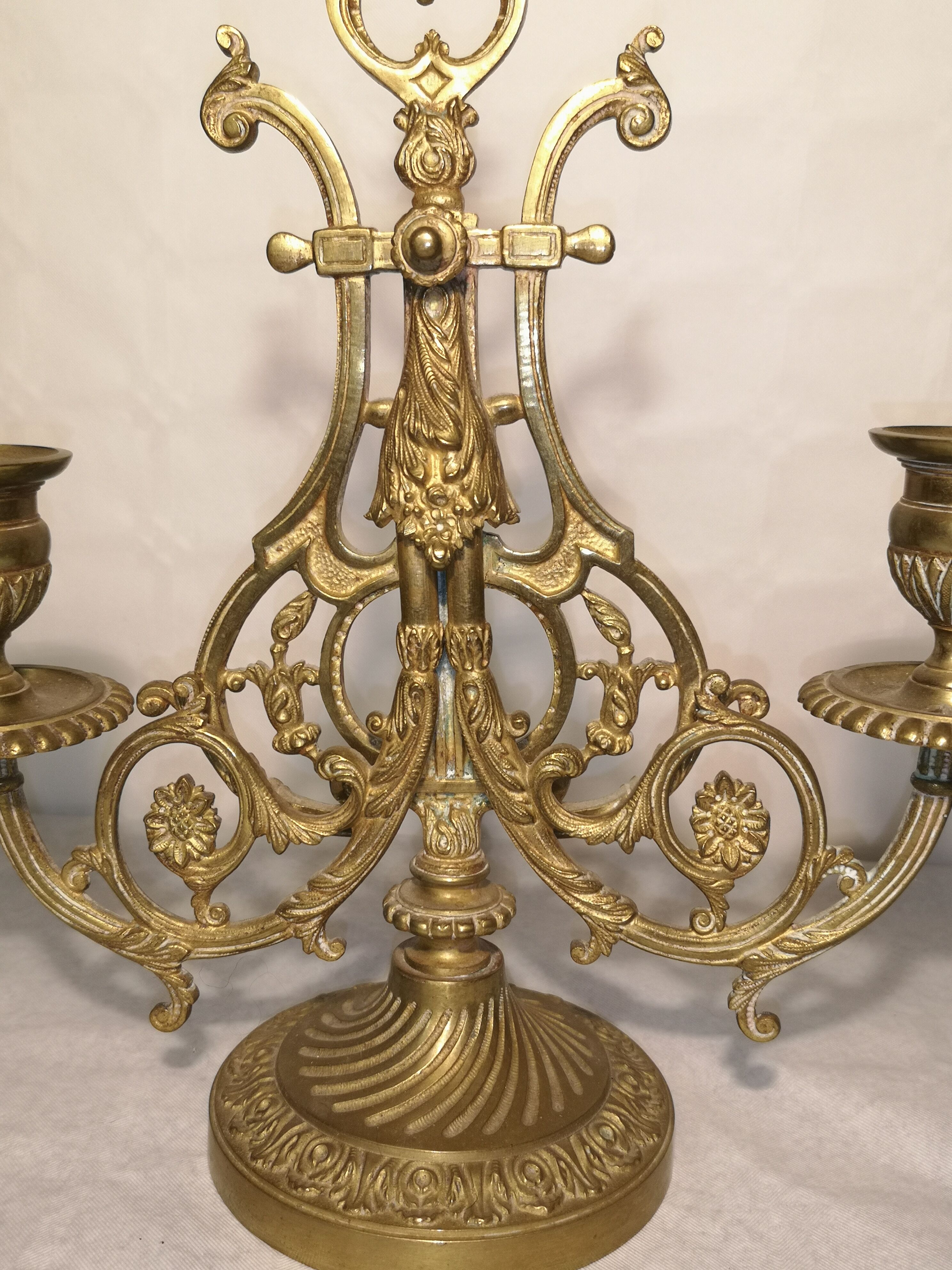 Pair of piano candlesticks in golden bronze 19th century