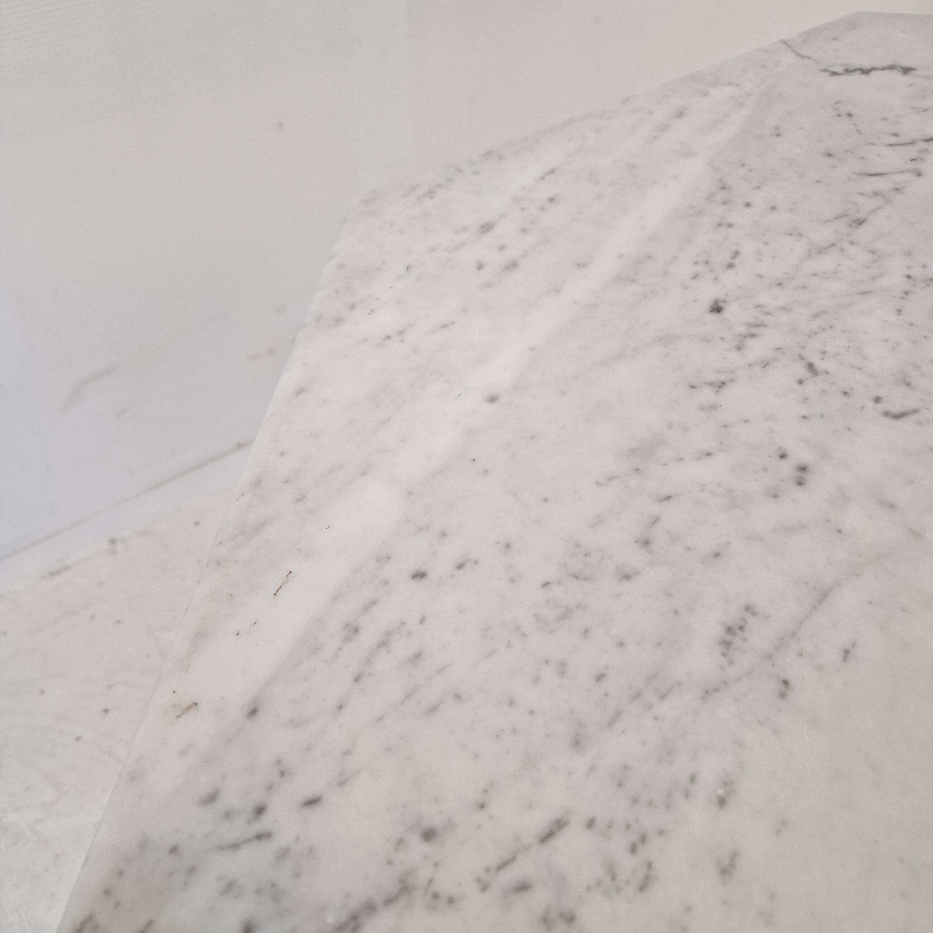 Table de jardin ou de salle à manger octogonale en marbre de carrare, italie, 1960s