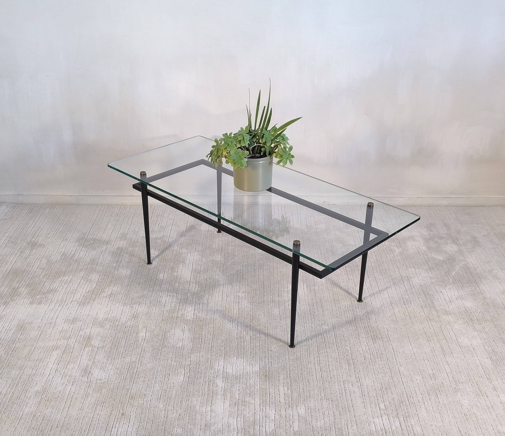 Iconic coffee table by Roger Le Bihan for Airborne 1960-70