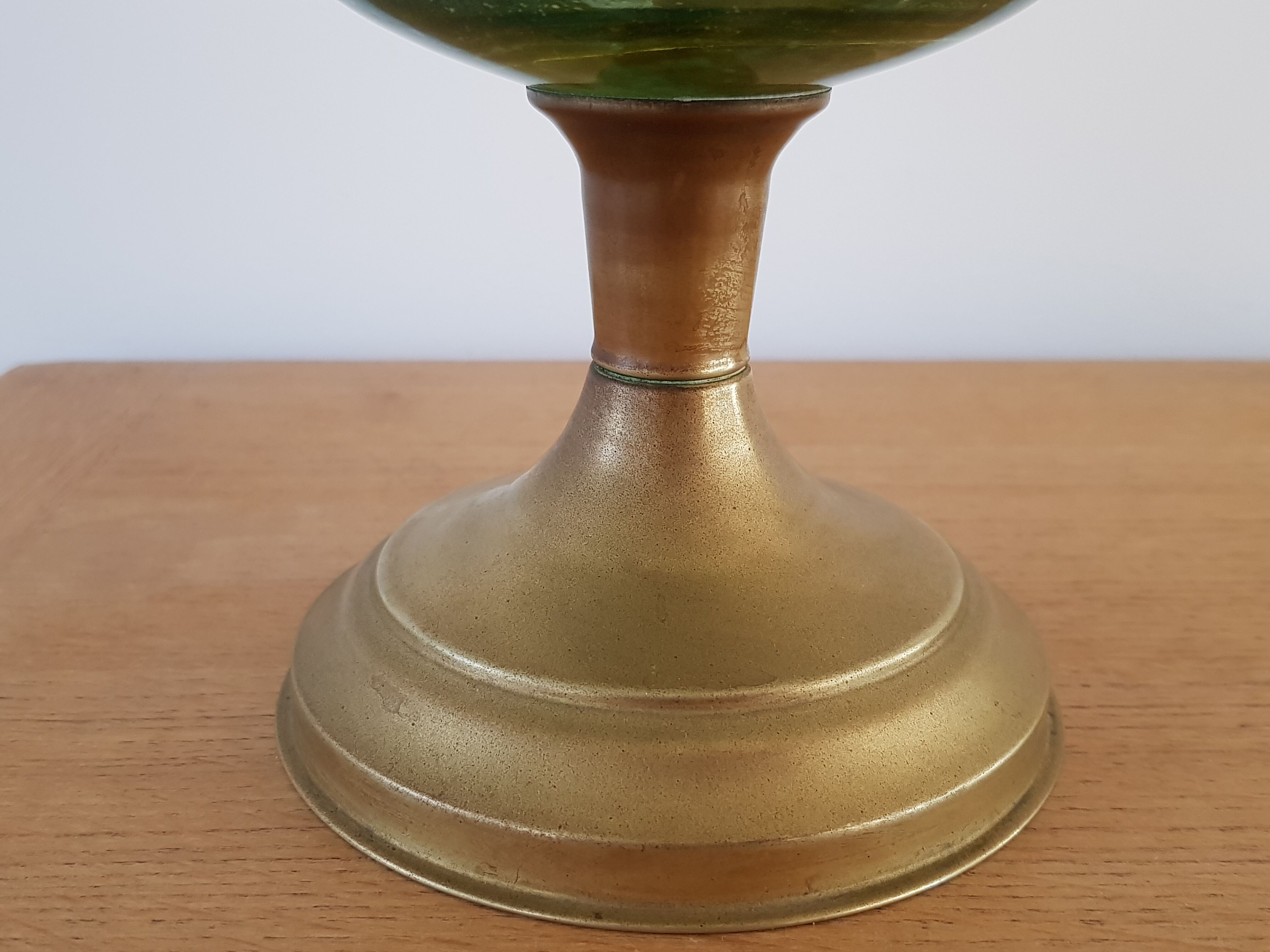 Oil or kerosene lamp