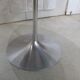 Table ronde pied tulipe design