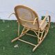 Rocking chair en rotin et cannage