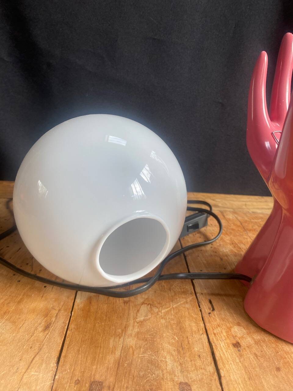 Pink ceramic hand lamp