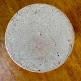 Vase en grès moucheté