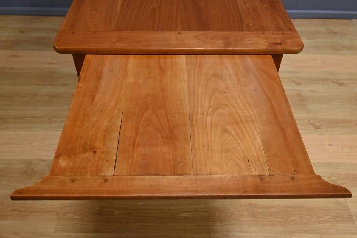 Farm table in cherry wood – late 19th century