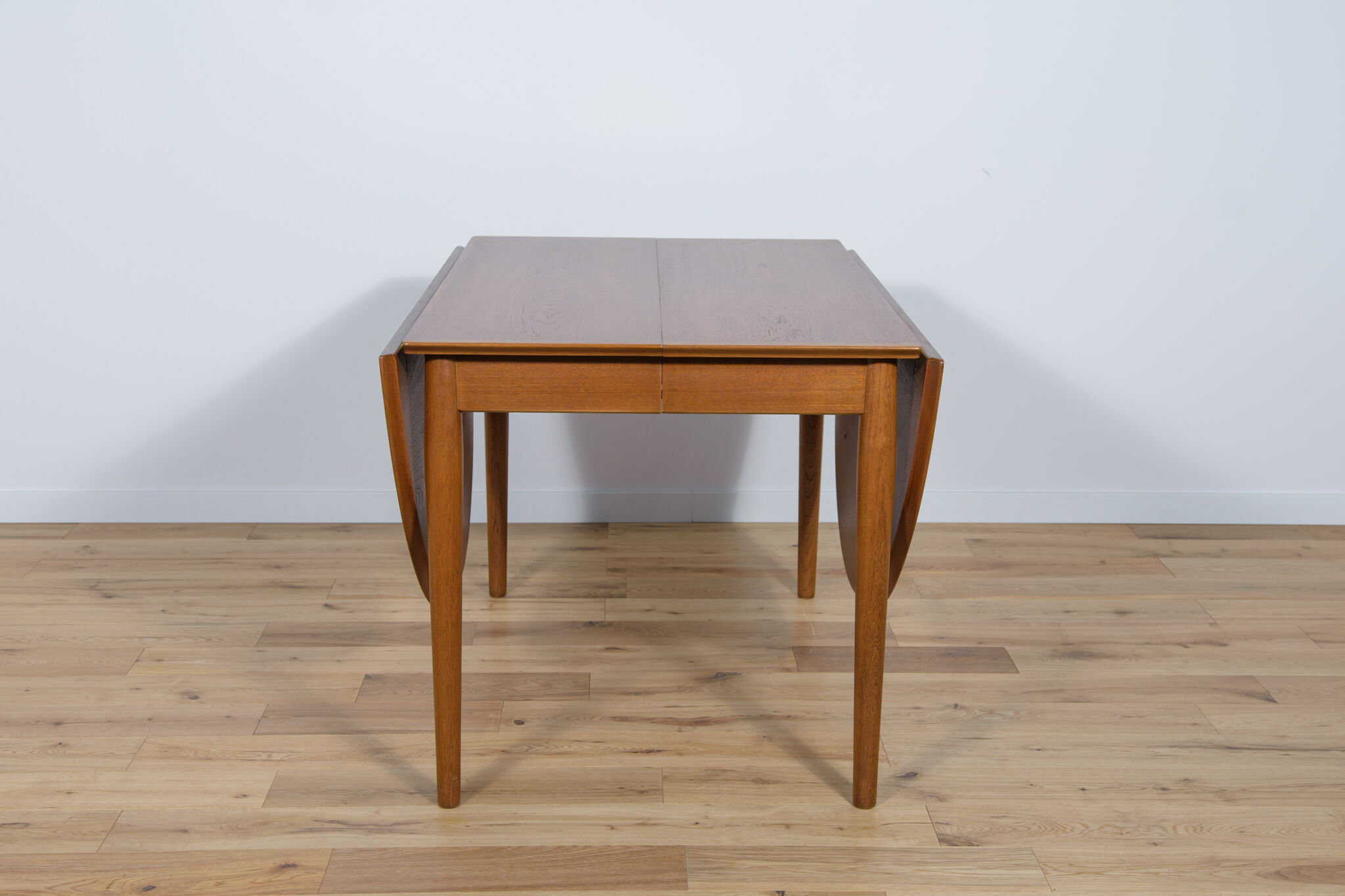 Table à manger extensible en teck, années 1960