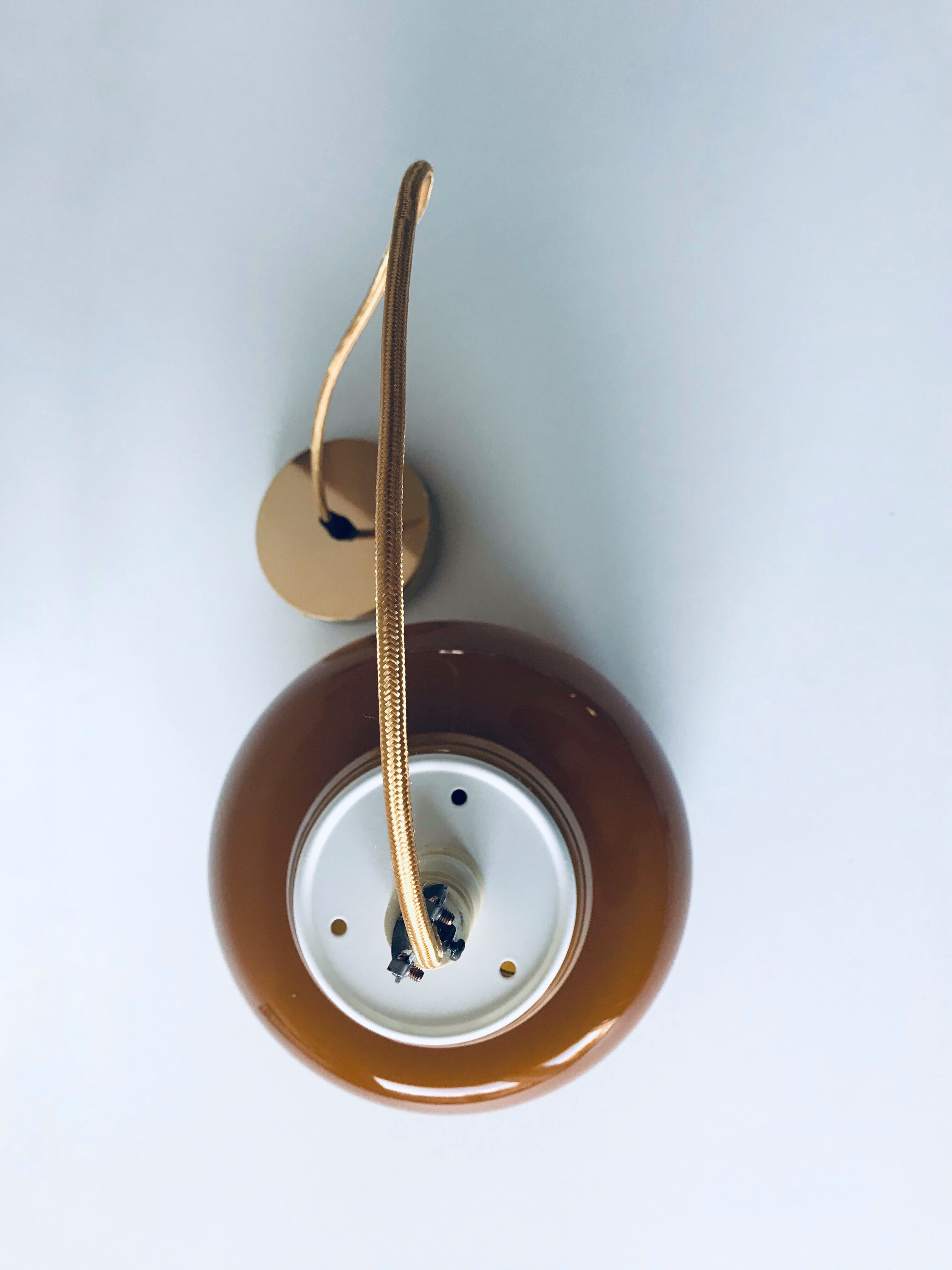 Caramel opaline suspension