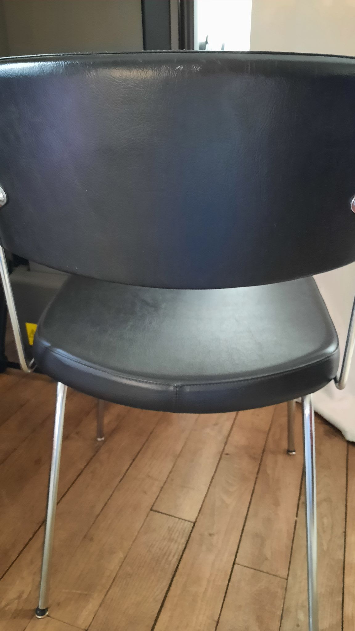 Fauteuil et chaise de bureau année 60 skaï