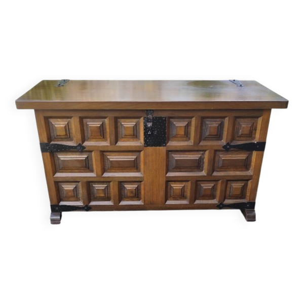 Coffre en bois