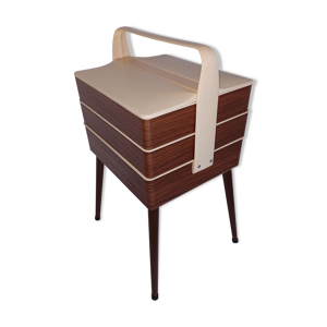 Boîte à coudre du milieu du siècle