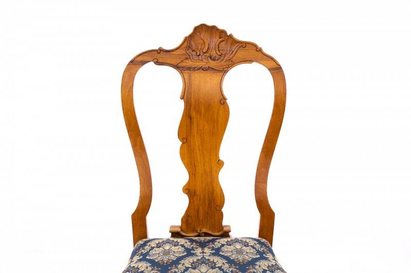 A pair of antique chairs from the late 19th century, France. After renovation.