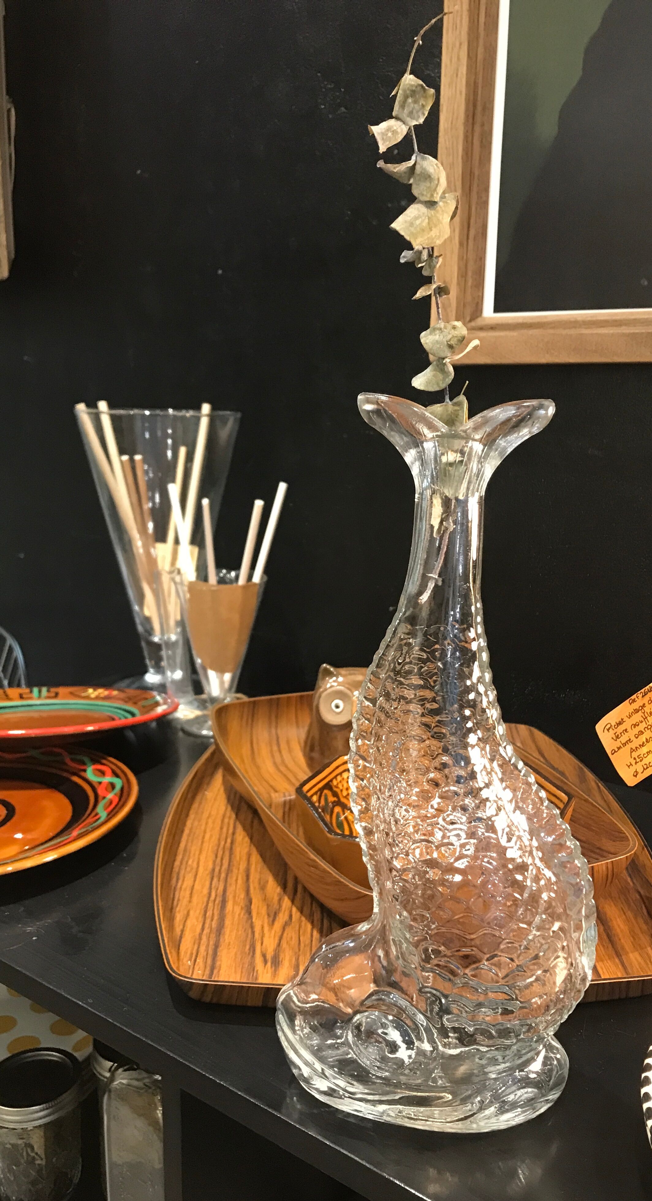 Transparent glass vase fish-shaped