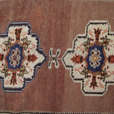 Handwoven vintage turkish wool rug- 128x187cm