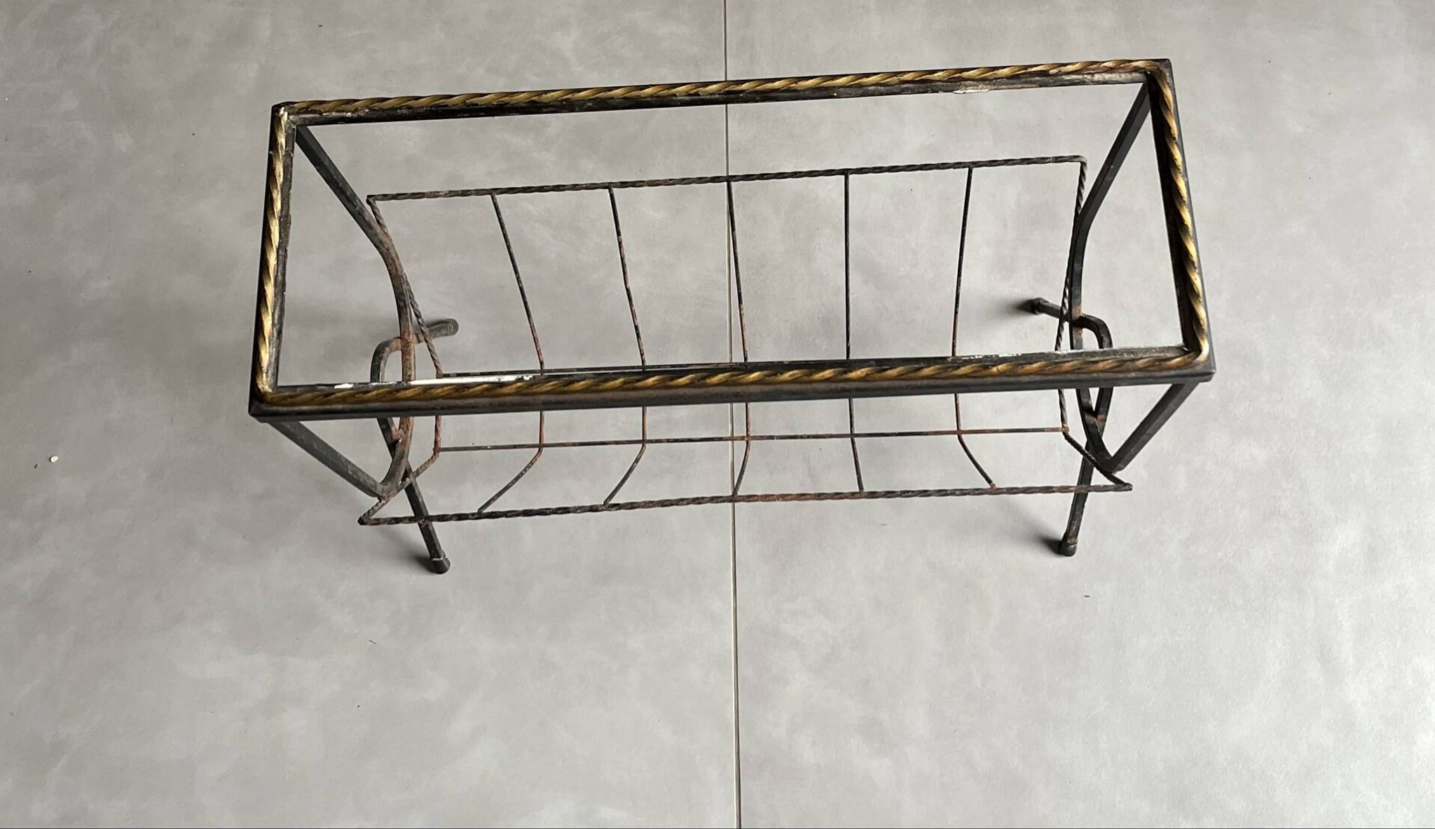 Magazine rack