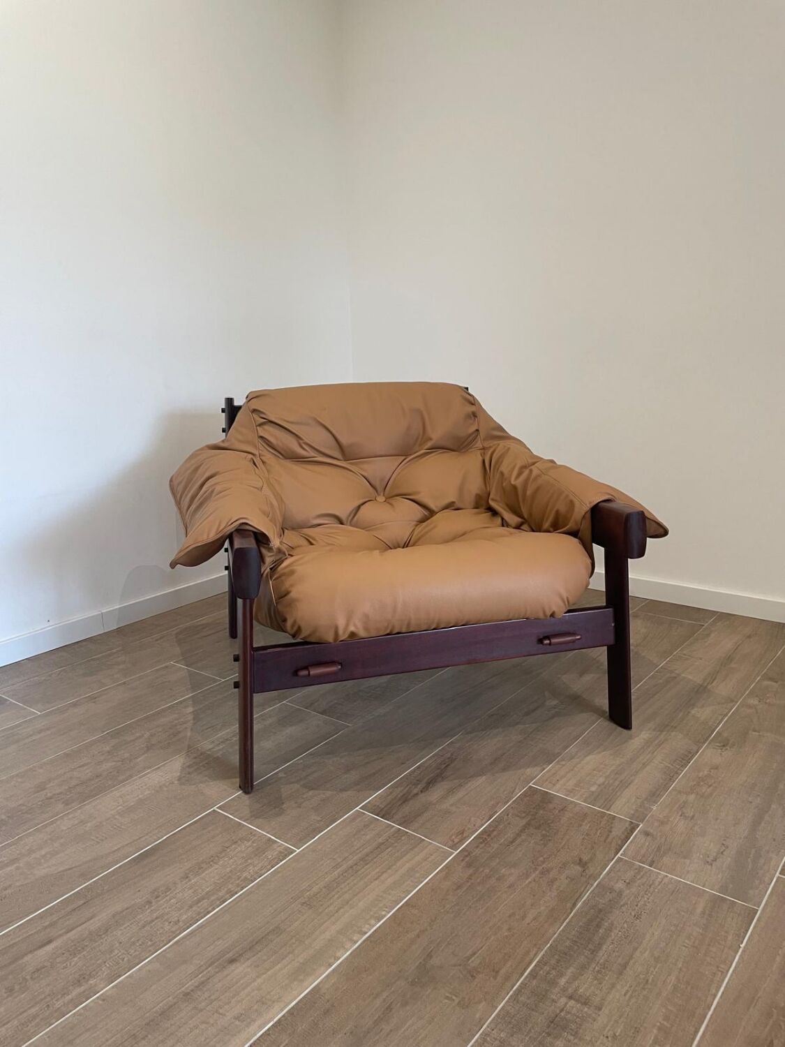 2 MP-41 Lounge Chairs by Percival Lafer