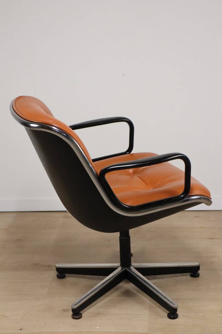 Charles Pollock leather office chair, Knoll edition, 1970