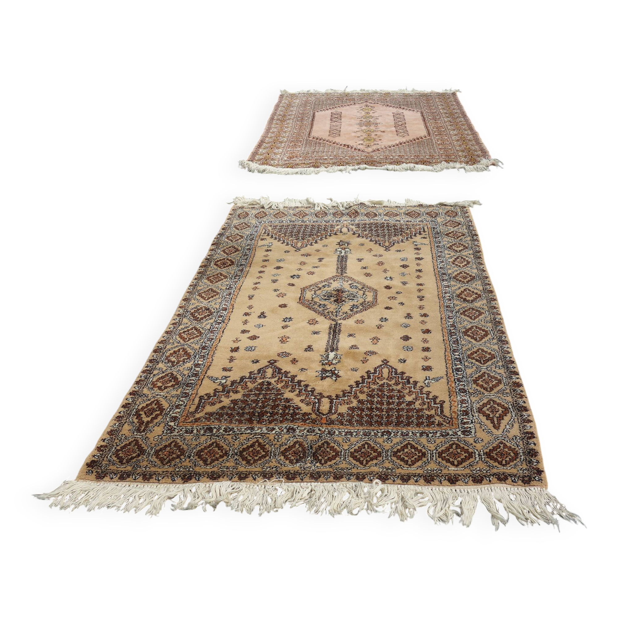 Old carpet from Fez Morocco - very tight wool 2m by 1m52 Very good condition