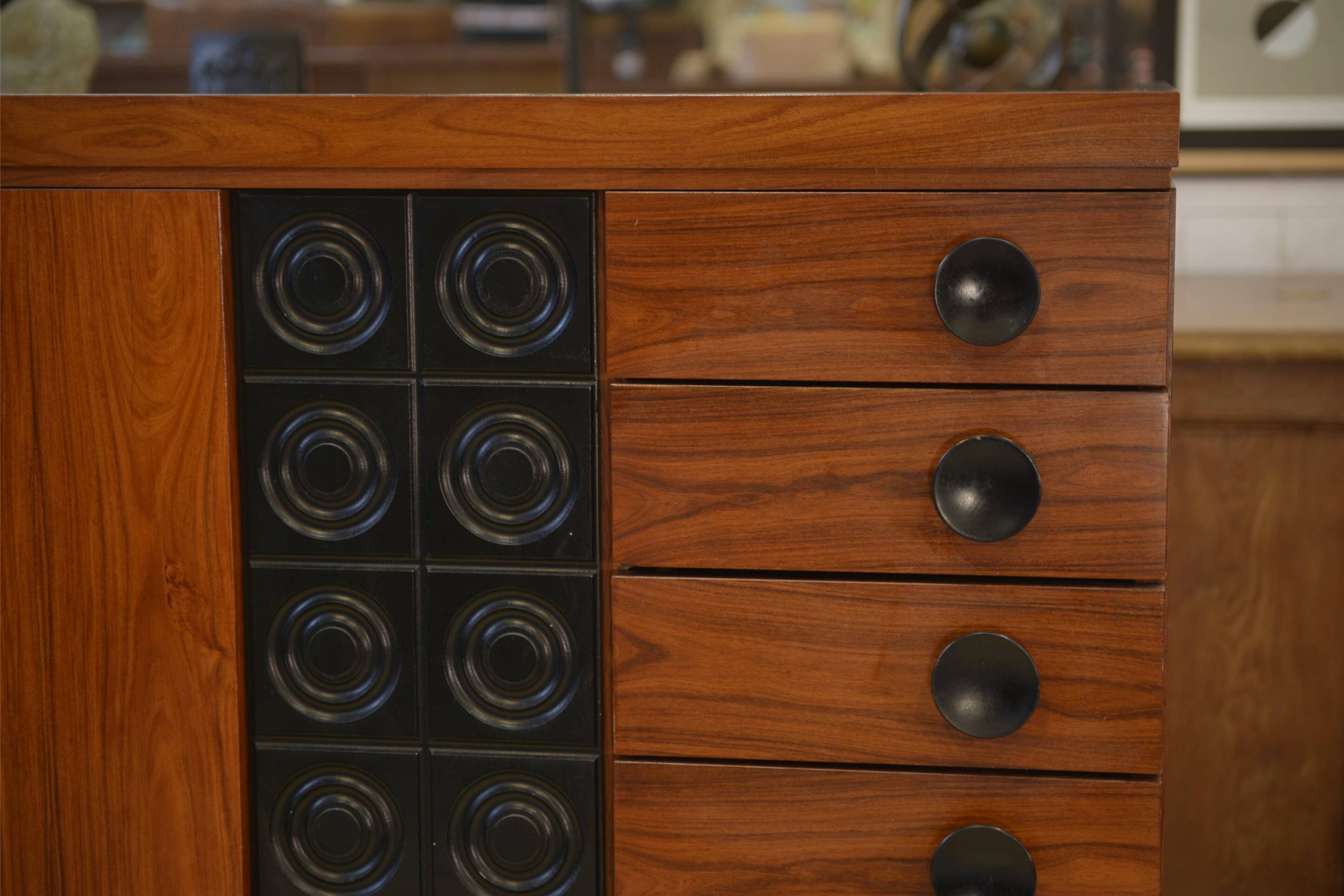 Buffet brutaliste De Coene 1970’s