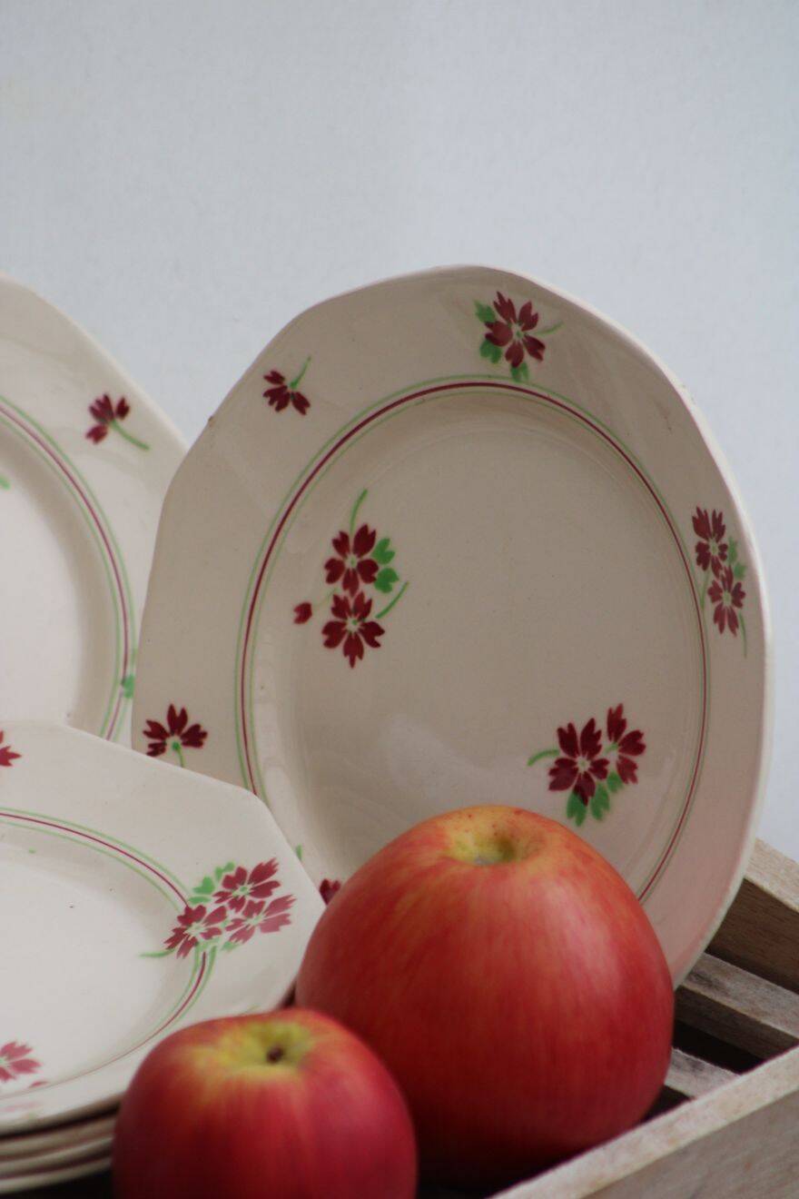 Set of 6 ceramic dessert plates