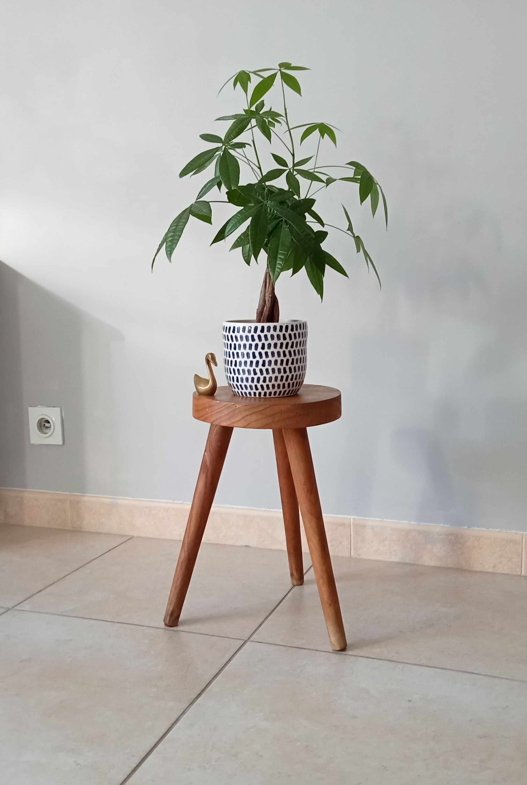 Vintage tripod stool 60s/70s