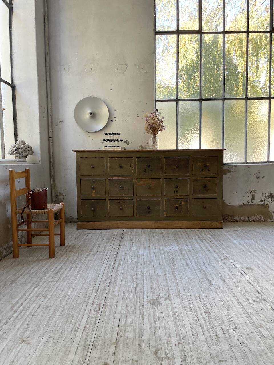 Green patina workshop furniture