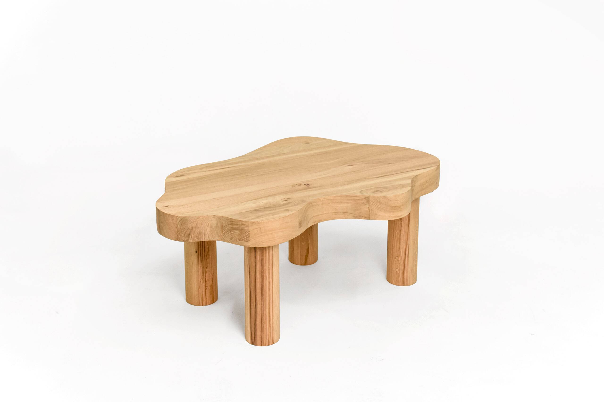 Table basse ronde PLOT-P4 - chêne clair scandinave