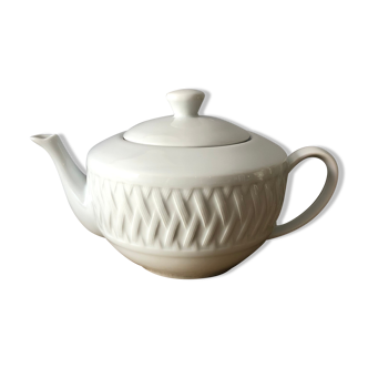Porcelain tea maker