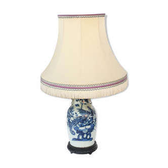 Chinese porcelain lamp