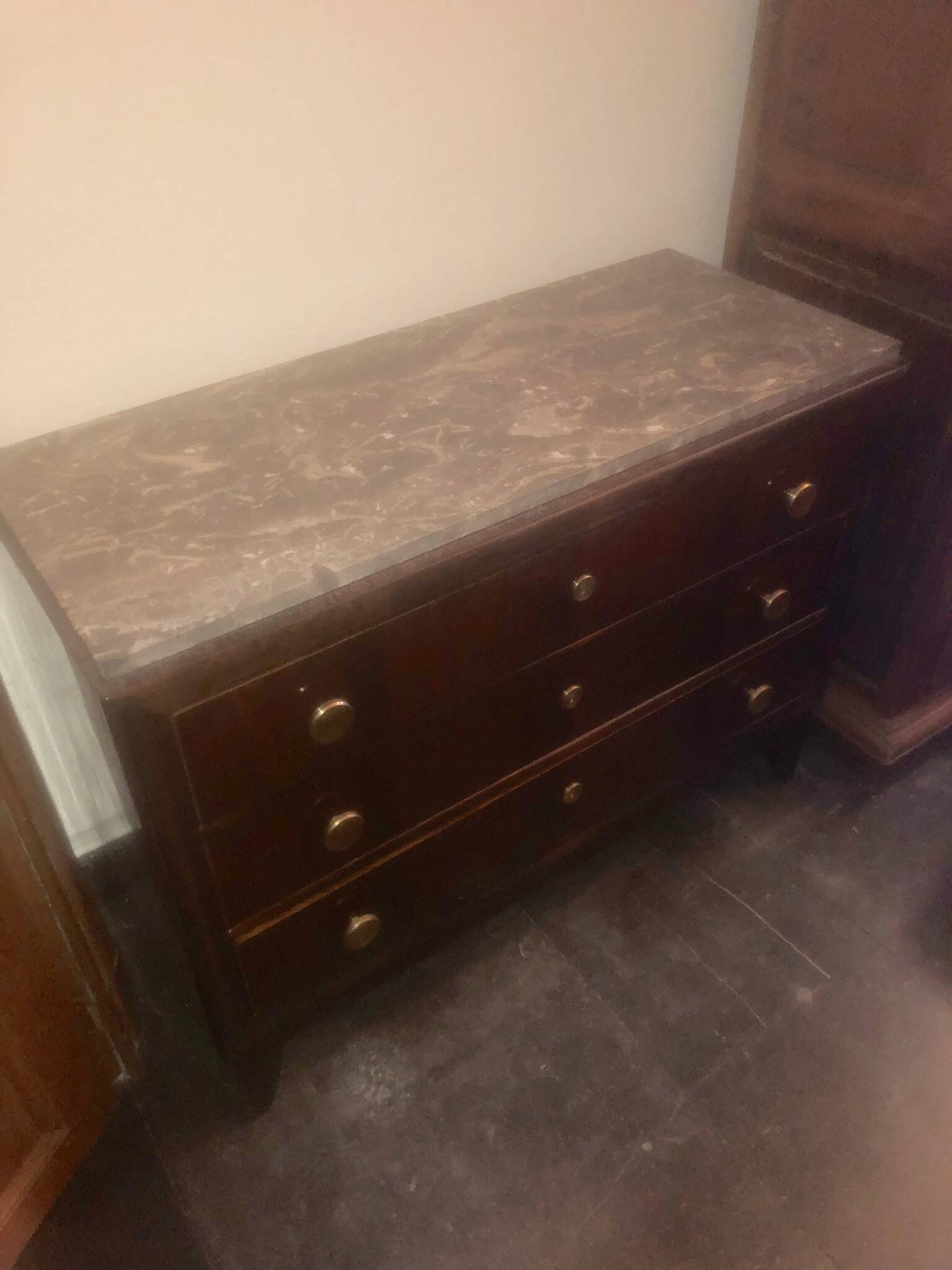 Transition period chest of drawers