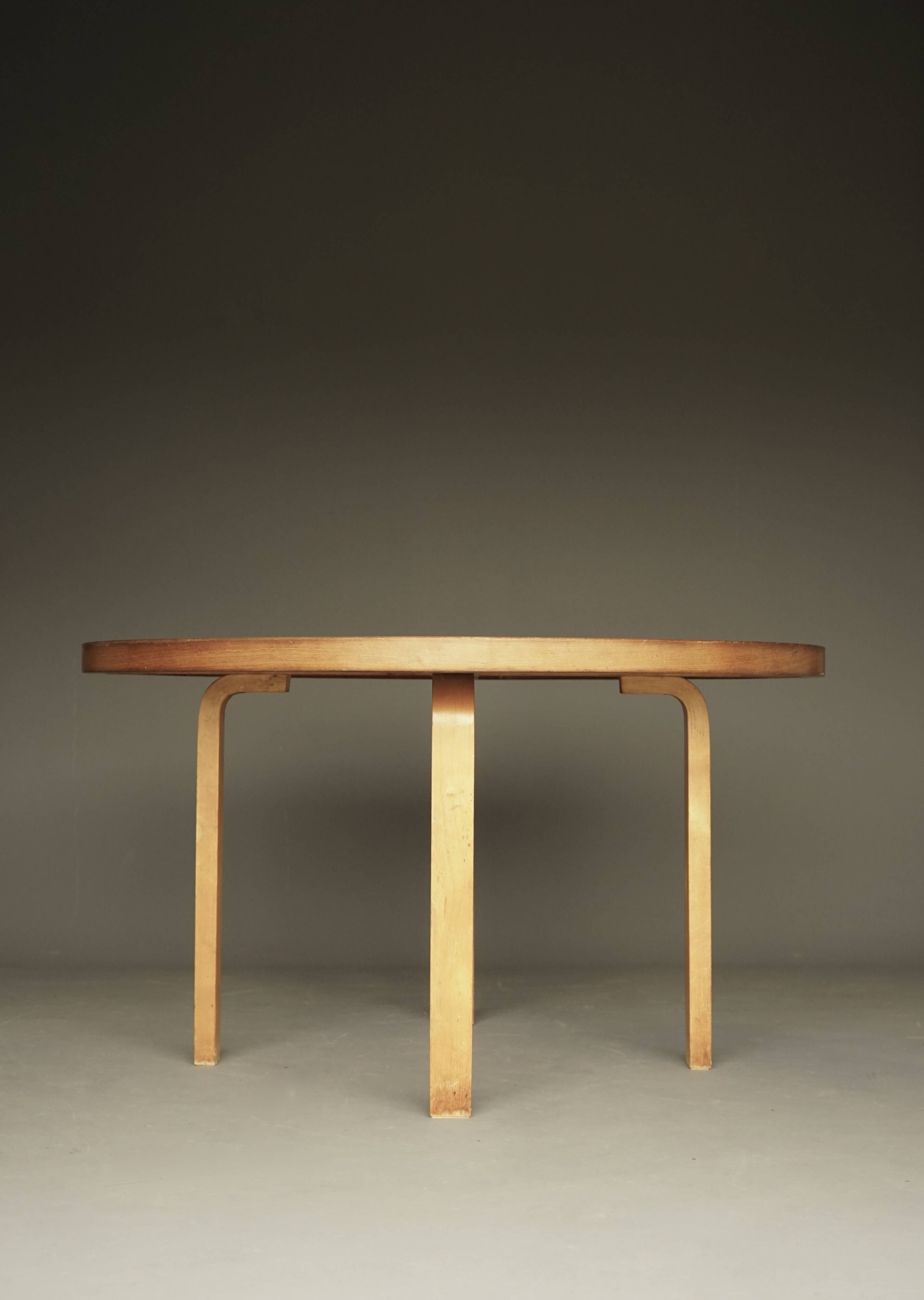 Table à manger L-leg Modèle 91 par Alvar Aalto pour Artek Finlande, années 1940.
