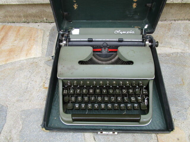 Typewriter ancient olympia
