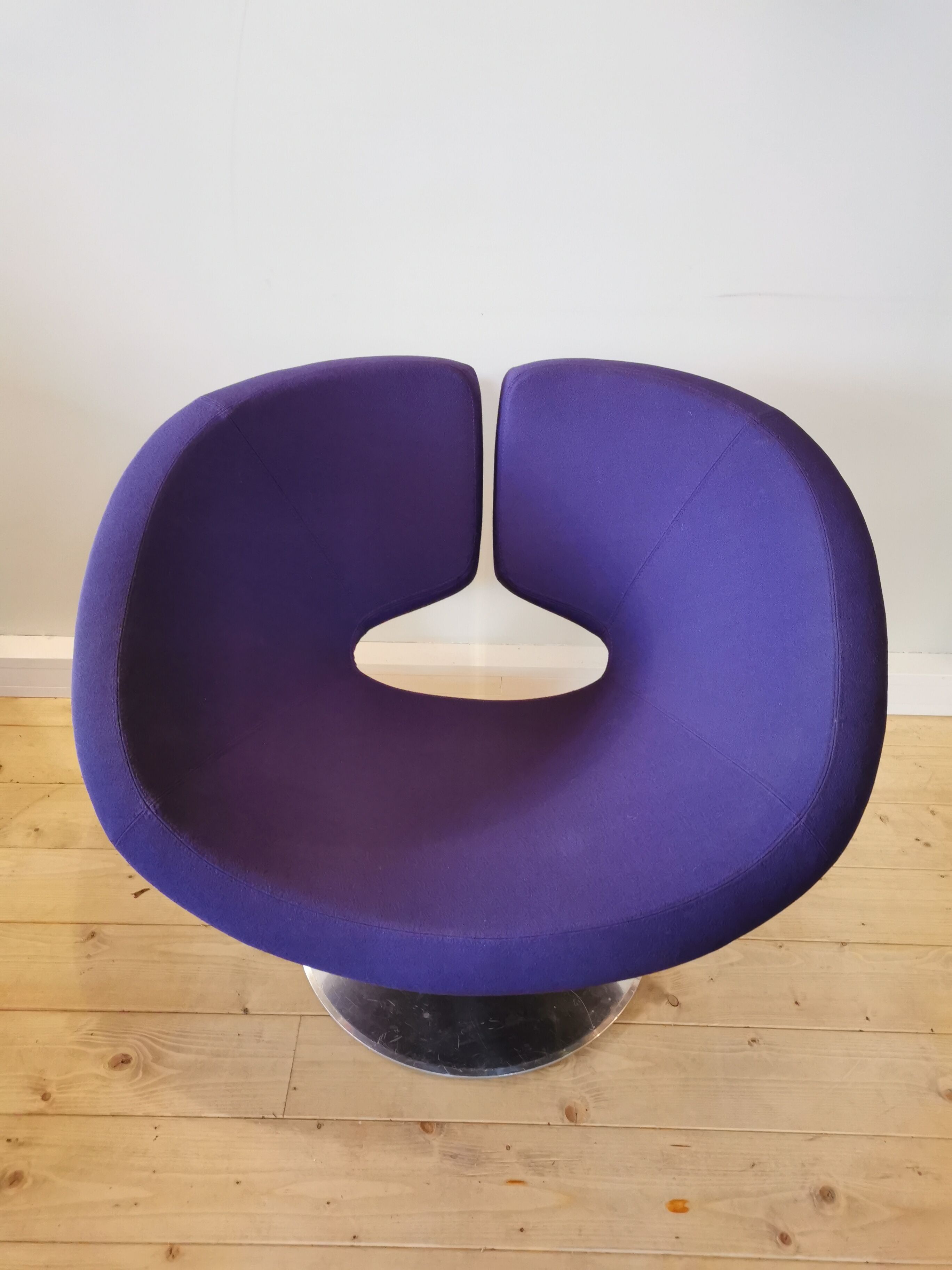 Pair of armchairs "Apollo" by Patrick Norguet for Artifort