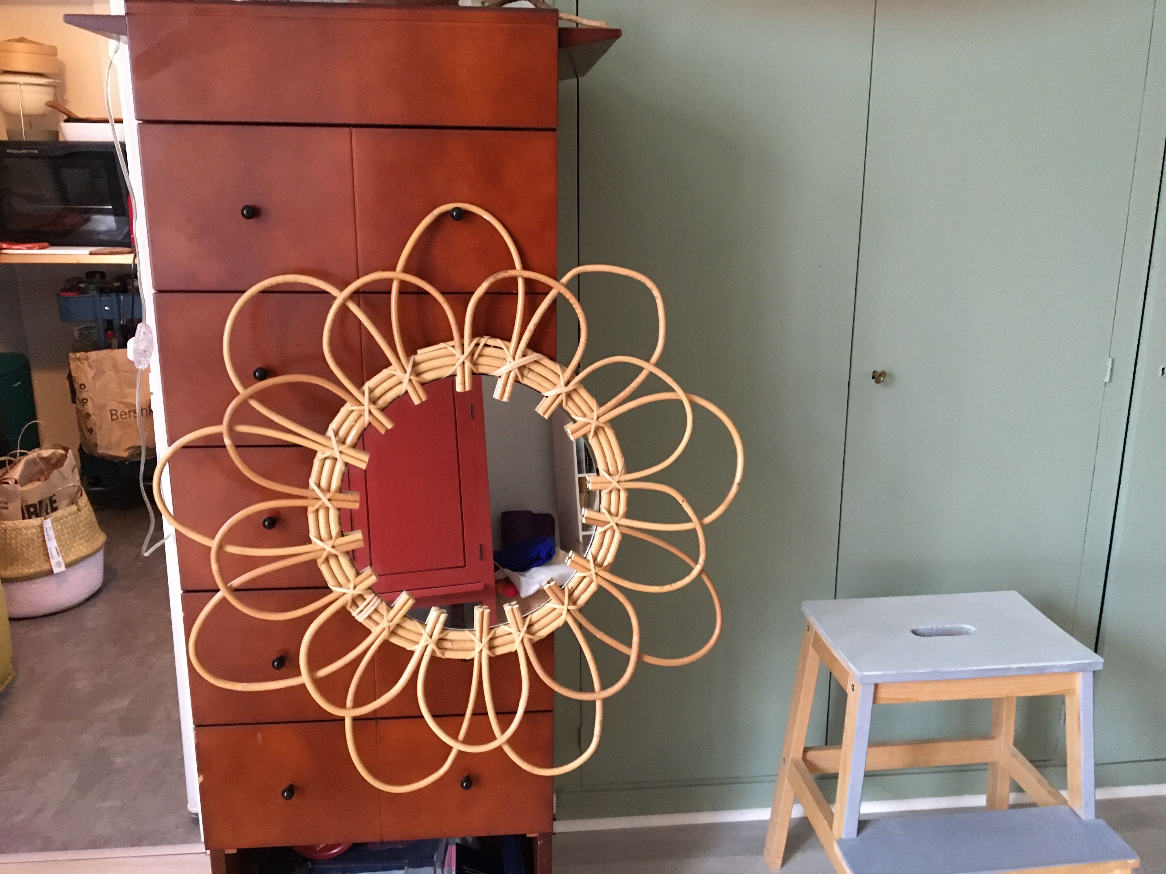 Rattan mirror 60cm