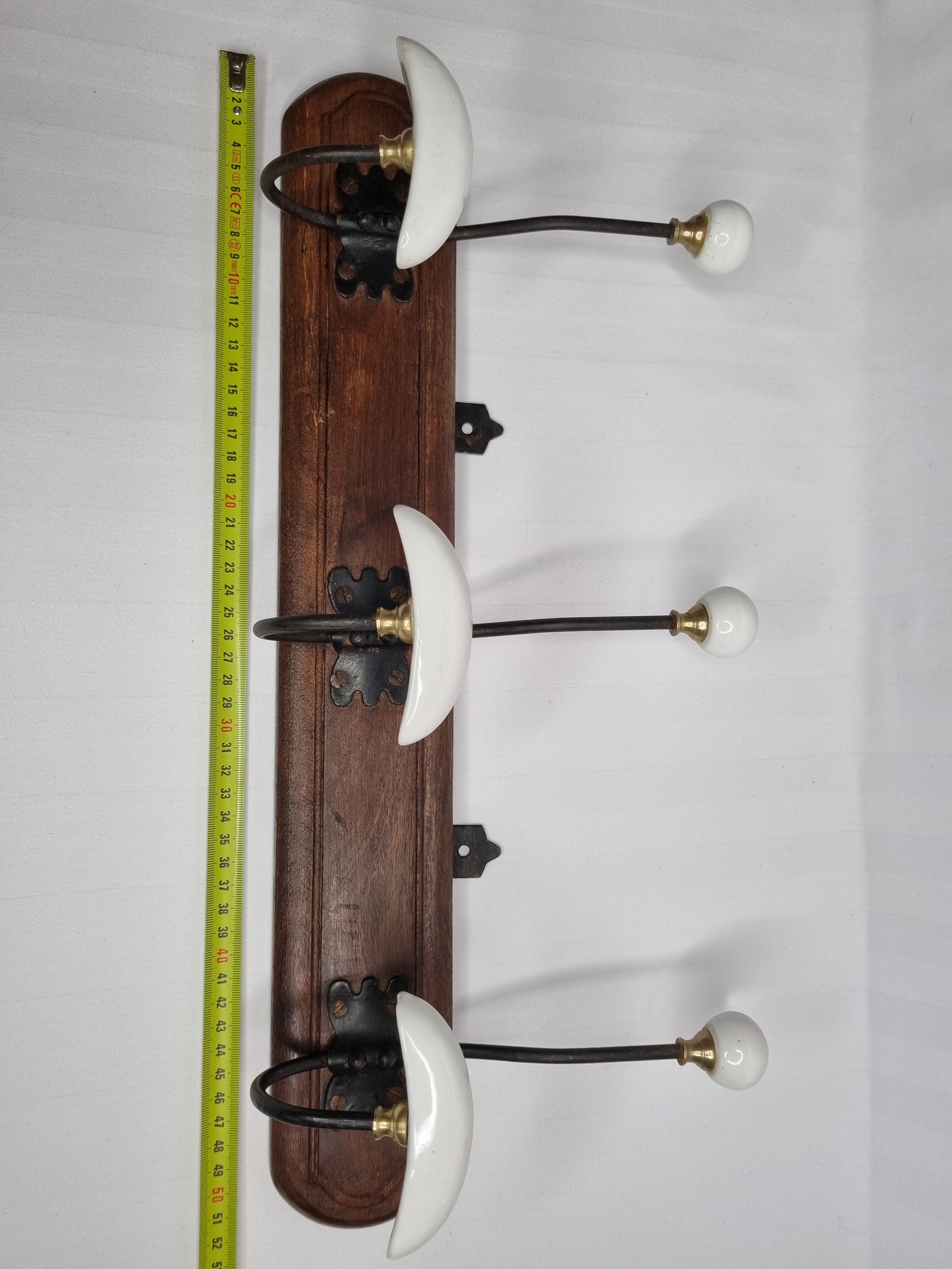 Bistro wall rack in porcelain, metal and wood, vintage
