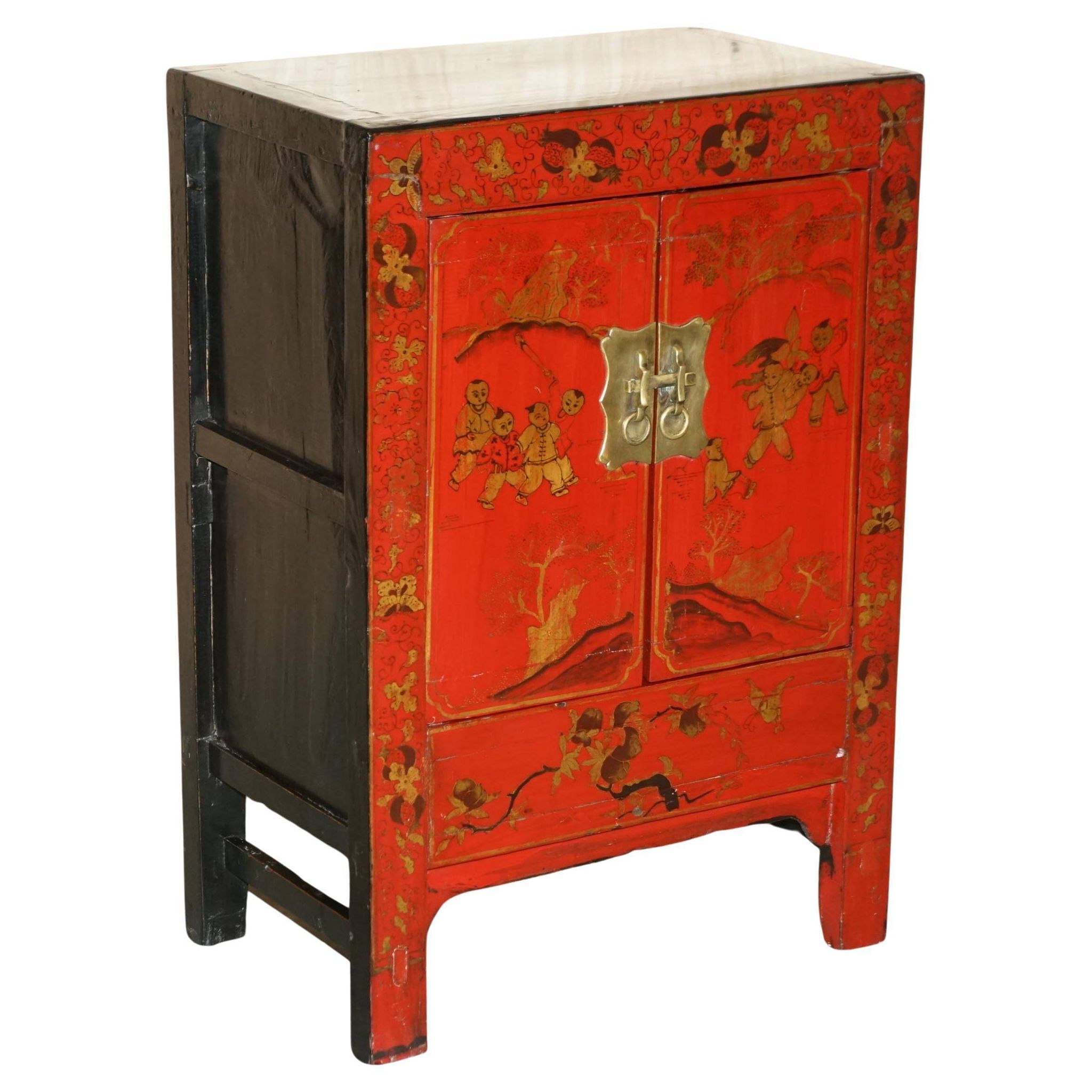 Armoirechinoise antique laquée à la main, grande armoire latérale