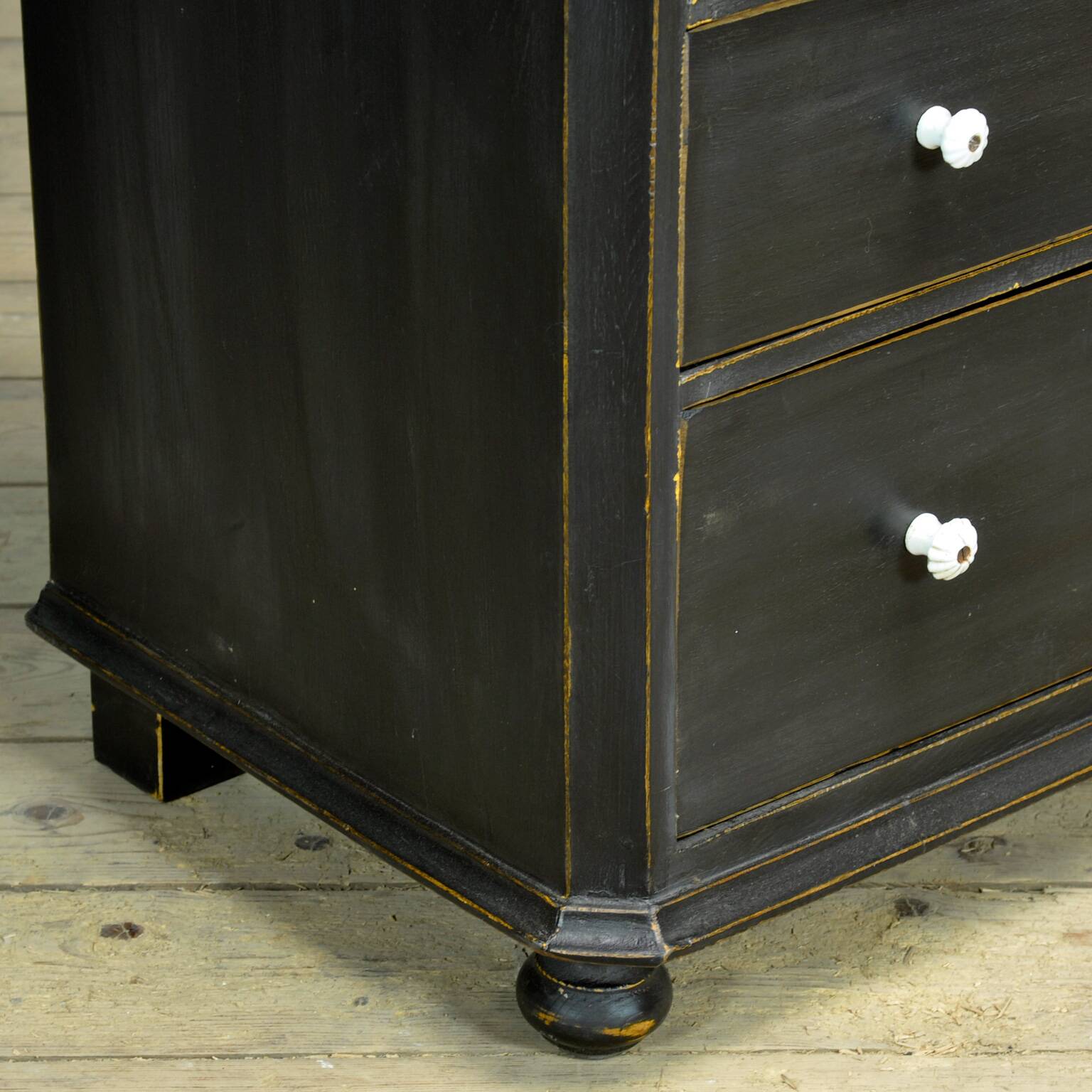 Oak and pine chest of drawers, 1910s
